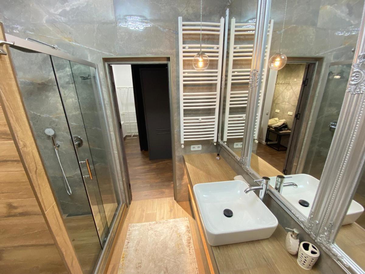 Rentnow Modern Lux Apartment In Centre Chisinau Exterior photo