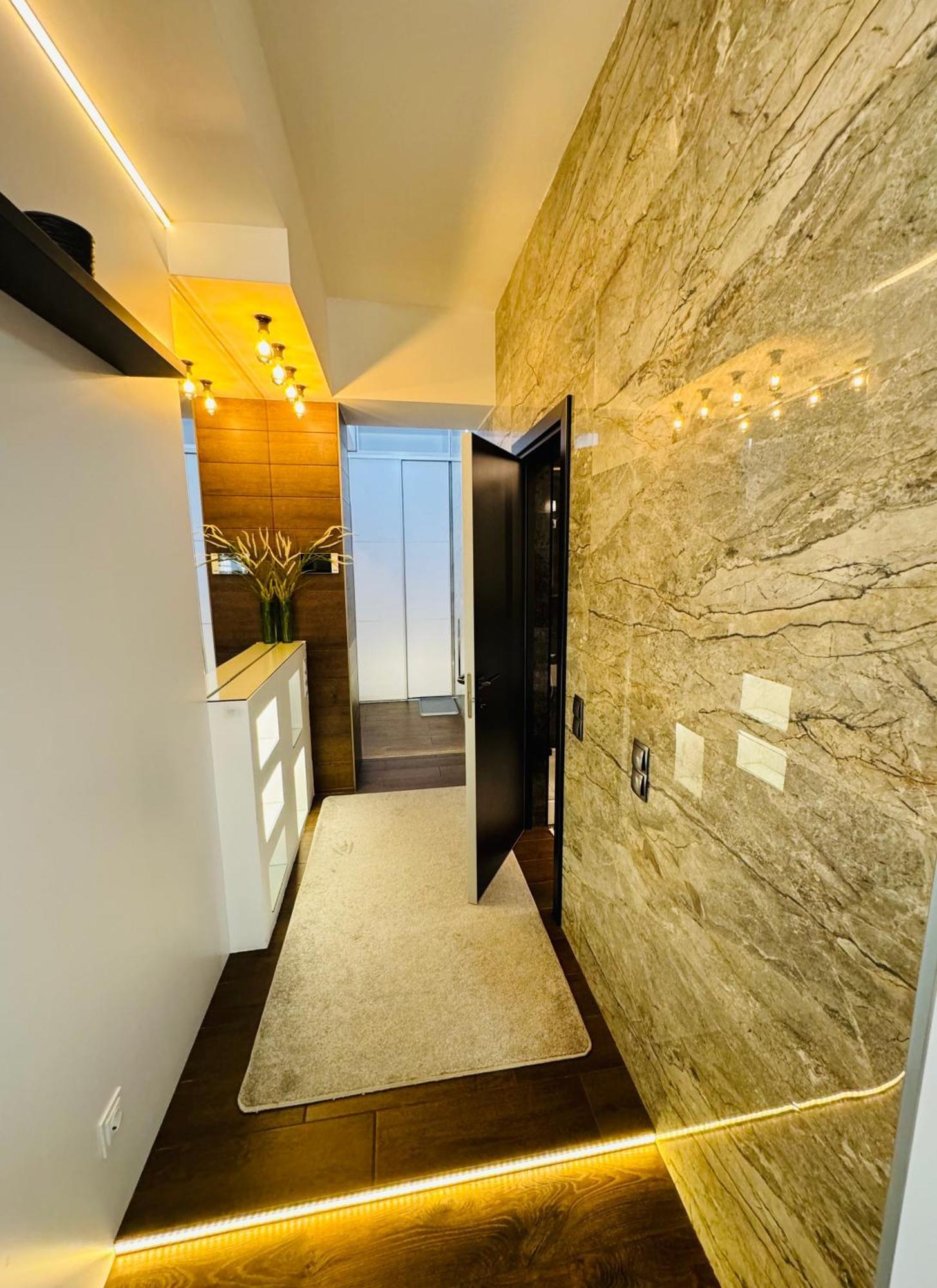 Rentnow Modern Lux Apartment In Centre Chisinau Exterior photo